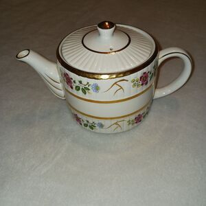 Ellgreave England Ribbed Teapot With Gold Painted Trim And Floral Bouquets